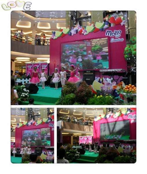 EVENT#|#|#Beberapa acara yang pernah diikuti oleh <br />
NEZ ballet &amp; dance school, sebagai berikut :<br />
<br />
1. Peformance dalam acara Festival Anak Sehat dan Cerdas di GOR Saparua Bandung pada tanggal 20 Agustus 2011 diliput PJTV bandung.<br />
2. Performance dalam acara Launching Product Unilever “ Molto Ultra Sensation” di Bandung SuperMall pada tanggal 15 &amp; 16 Oktober 2011 diliput Trans TV, Trans 7, dan majalah Femina.<br />
3. Performance dalam acara Gathering “ Nestle” di Aston Primera pada tanggal 18 Oktober 2011 dan Bumi Sangkuriang pada tanggal 20 Oktober 2011<br />
4. Peformance dalam acara Barbie in the Wonderland di Trans Studio Mall Bandung pada tanggal 24 Desember 2011.<br />
5. Performance dalam acara Gathering majalah Parents Guide dengan tema “Cerdas atasi Kejang demam si Kecil” di Papandayan Hotel host Ivy Batuta 2012.<br />
6. Performance dalam acara MNC chanel event “Shaun the sheep Champhionsheeps” drama musikal Alice in Wonderland di Festival CityLink 29&amp;30 June 2013.<br />
7. Performance dalam acara Nutrilon Fair di Trans Studio Mall Bandung 24&amp;25 January 2014.<br />
8. Performance dalam acara Show time " Star Kids" di Istana Plaza Bandung 19 Oktober 2014.<br />
9. dan masih banyak event lainnya<br />
<br />
|||0.42857142857143