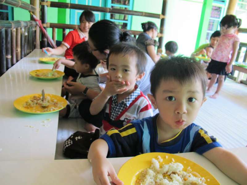 Makan Bersama#|#|#|||0.75
